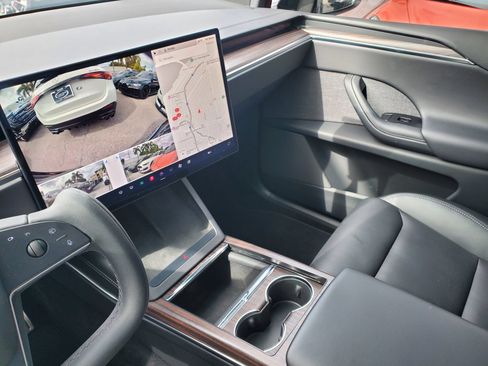 Used 2023 Tesla Model X AWD/4WD image 27