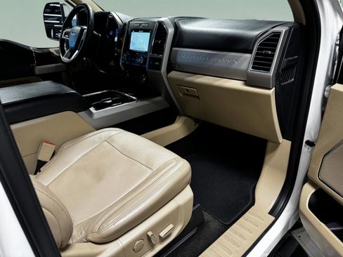 Used 2018 Ford F250 Lariat w/ Lariat Ultimate Package image 13