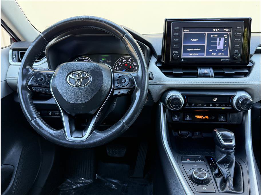 Used 2020 Toyota RAV4 XLE w/ Convenience Package AWD/4WD image 19