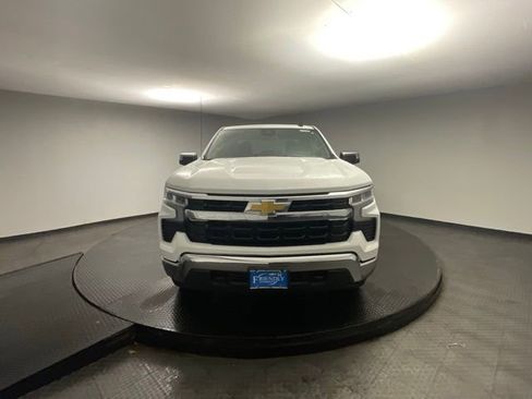 New 2026 Chevrolet Silverado 1500 LT w/ Z71 Off-Road Package image 2