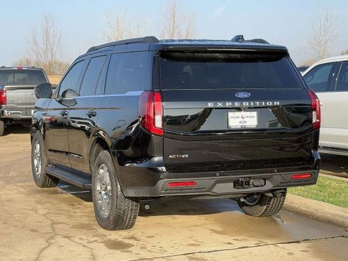 New 2026 Ford Expedition Active image 5