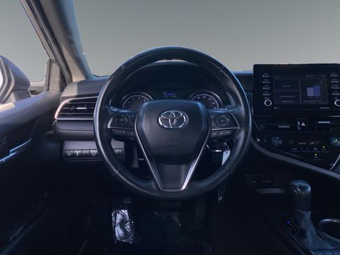 Used 2024 Toyota Camry SE FWD image 12