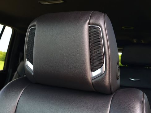 Certified 2023 Cadillac Escalade ESV Luxury RWD image 20