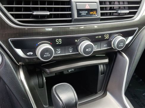 Used 2018 Honda Accord Sport image 15