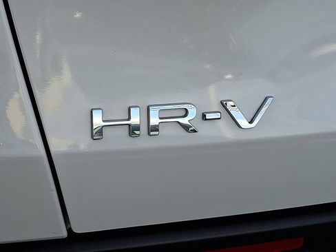 Certified 2024 Honda HR-V LX image 31