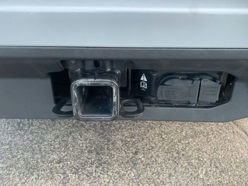 Used 2025 Ford Expedition Active image 10