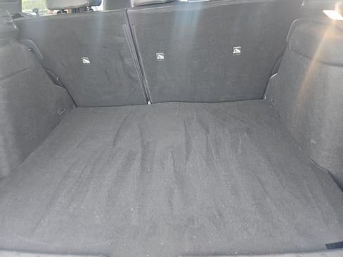 Used 2025 Nissan Kicks SR AWD/4WD image 12