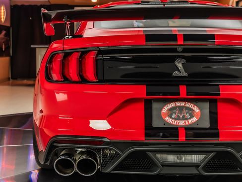 Used 2021 Ford Mustang Shelby GT500 w/ Carbon Fiber Track Pack RWD image 33