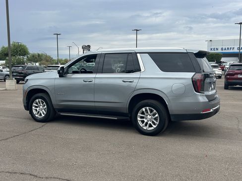 Used 2025 Chevrolet Tahoe LT RWD image 3