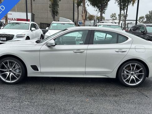 Used 2026 Genesis G70 2.5T image 6