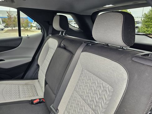 Used 2023 Chevrolet Equinox LS image 17