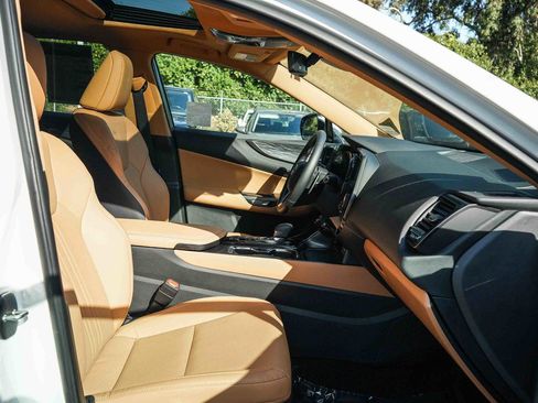 Used 2025 Lexus NX 250 FWD w/ Accessory Package (Z1) image 16