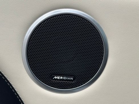 Used 2022 Land Rover Range Rover Sport HST image 19