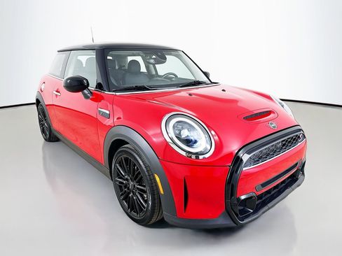Used 2024 MINI Cooper S FWD image 3