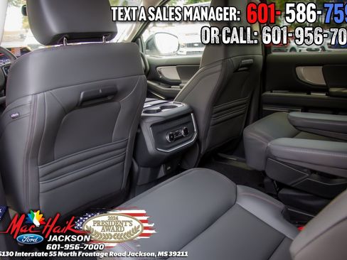 New 2026 Ford Expedition Active image 10