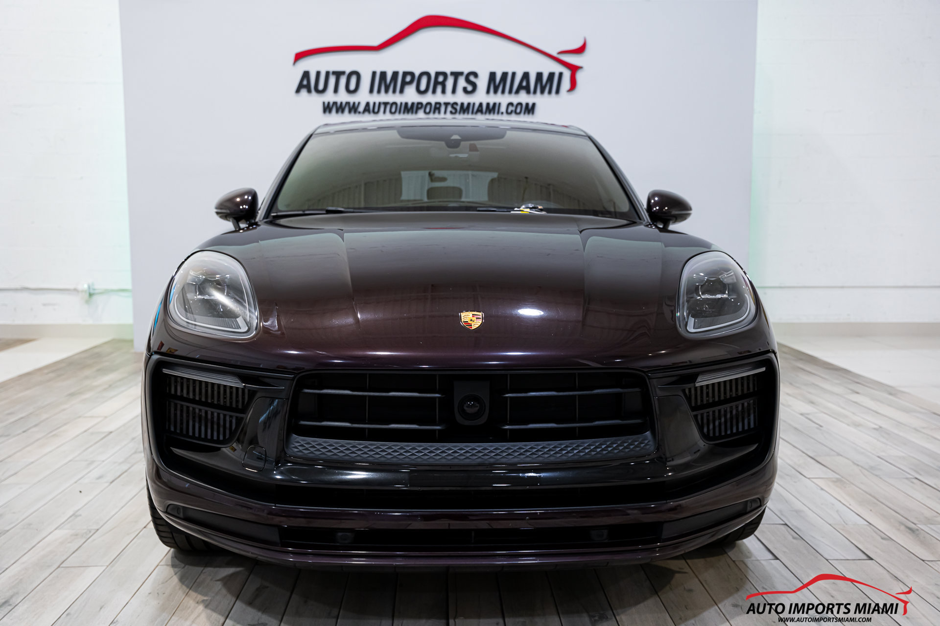 Used 2023 Porsche Macan GTS w/ Sport Chrono Package AWD/4WD image 31