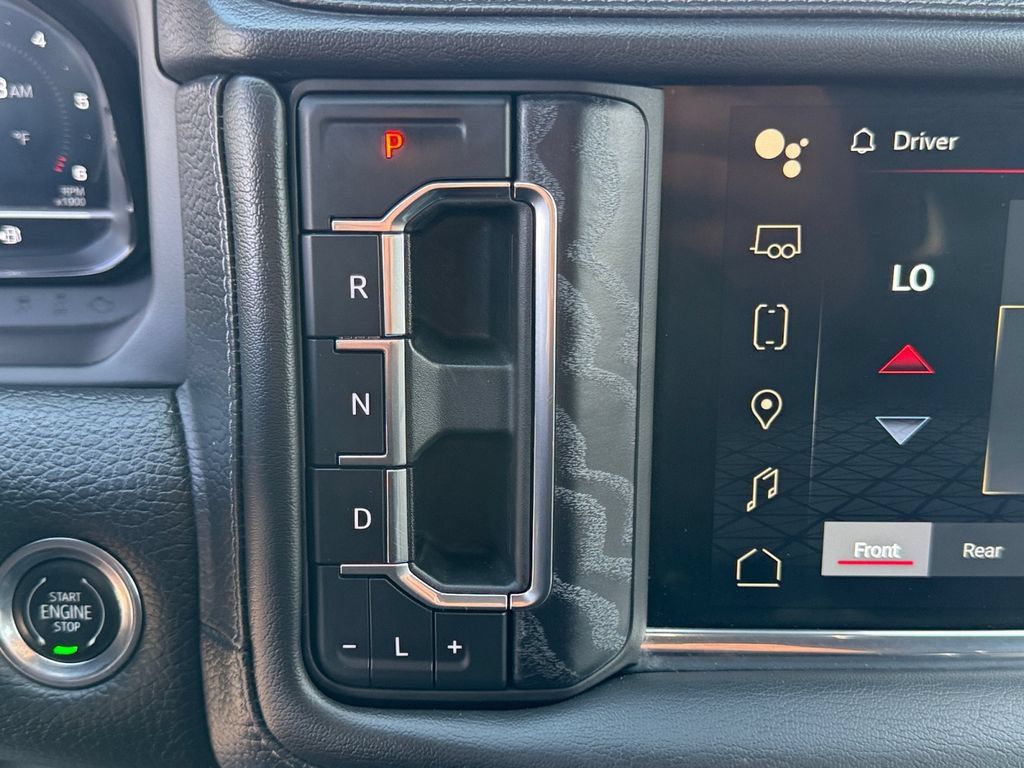 Used 2022 GMC Yukon XL Denali AWD/4WD image 19