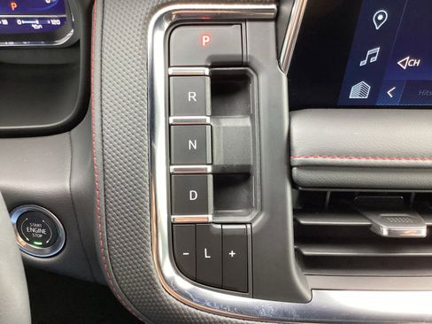 Used 2024 Chevrolet Tahoe RST image 28