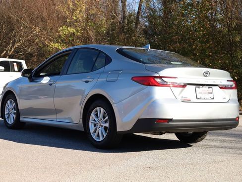 Used 2025 Toyota Camry LE image 17