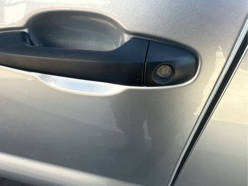 Used 2022 Toyota Tacoma SR image 19