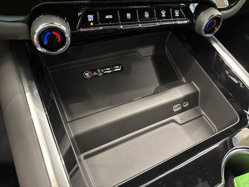 New 2026 Chevrolet Tahoe Premier AWD/4WD image 30