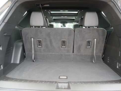 Used 2023 Chevrolet Traverse Premier AWD/4WD image 18