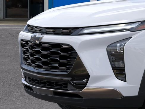 New 2026 Chevrolet Trax ACTIV w/ Driver Confidence Package FWD image 13