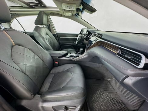 Used 2018 Toyota Camry XLE w/ Audio Package FWD image 36