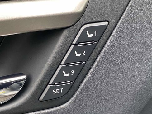 Certified 2022 Lexus RX 350 AWD w/ Premium Package image 18