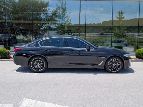 Used 2023 BMW 530e RWD image 8