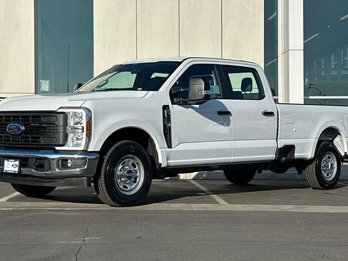 New 2026 Ford F250 XL w/ XL Chrome Package image 7