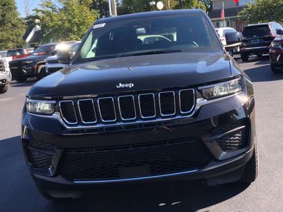 New 2025 Jeep Grand Cherokee Laredo X w/ Luxury Tech Group I