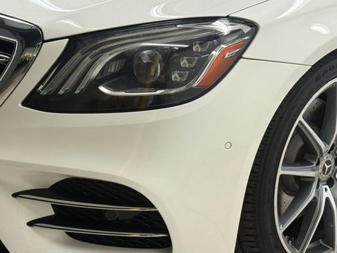 Used 2019 Mercedes-Benz S 560 Sedan image 4