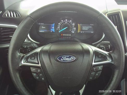 Used 2020 Ford Edge Titanium w/ Equipment Group 301A AWD/4WD image 11