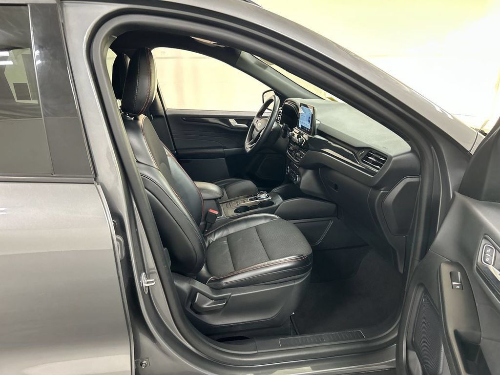 Used 2024 Ford Escape ST-Line AWD/4WD image 22