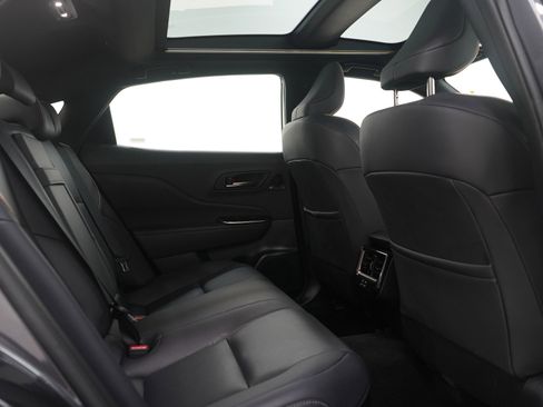 Used 2024 Toyota Crown Limited image 12