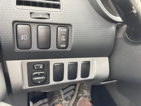 Used 2007 Toyota Tacoma PreRunner image 19