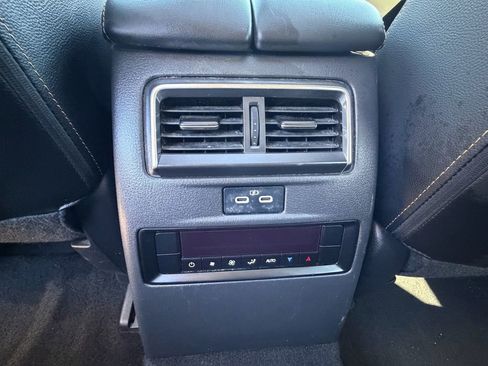 Used 2024 MAZDA CX-90 3.3 Turbo w/ Preferred Package image 19