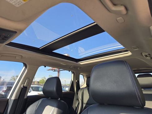 Used 2023 Nissan Rogue SL w/ SL Premium Package AWD/4WD image 17