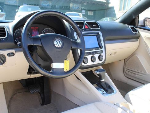 Used 2009 Volkswagen Eos Komfort image 17
