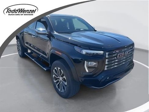 Used 2024 GMC Canyon Denali image 1
