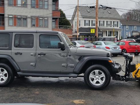 Used 2018 Jeep Wrangler Unlimited Sport S image 5