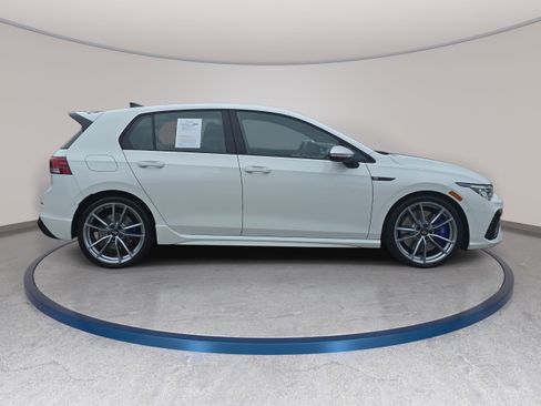 Used 2024 Volkswagen Golf R AWD/4WD image 4