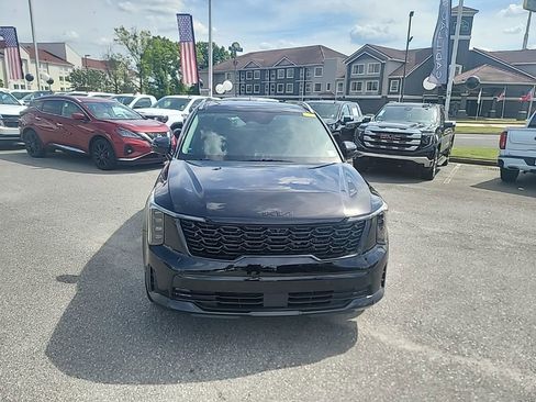 Used 2024 Kia Sorento SX image 2