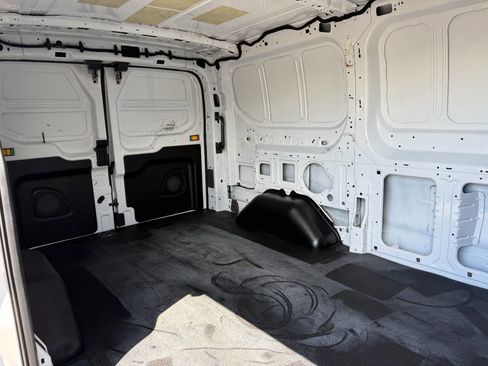 Used 2023 Ford Transit 250 Low Roof AWD image 28
