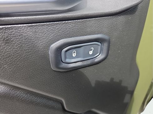 Used 2022 Jeep Gladiator Rubicon w/ LED Lighting Group AWD/4WD image 15