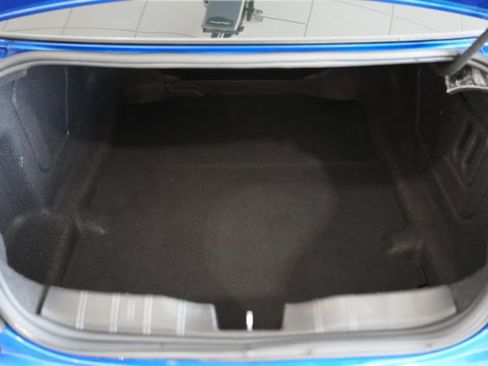 Used 2018 Chevrolet Camaro LT image 9