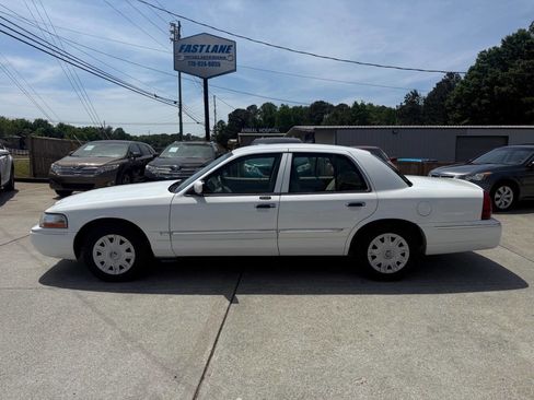 Used 2004 Mercury Grand Marquis GS image 4