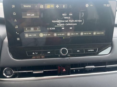 Used 2025 Mitsubishi Outlander SE FWD image 17