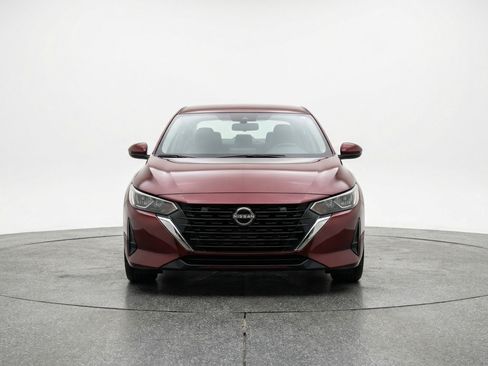 Used 2025 Nissan Sentra SV FWD image 2